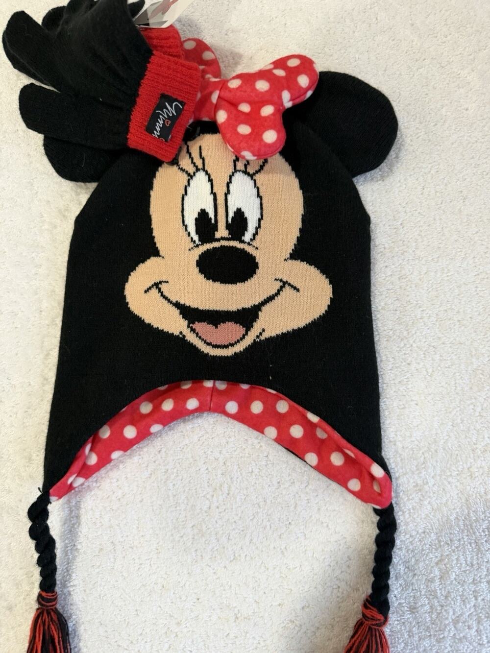 New w/Tags Disney Minnie Mouse kids Winter Hat and Gloves Set Fun Winter tie